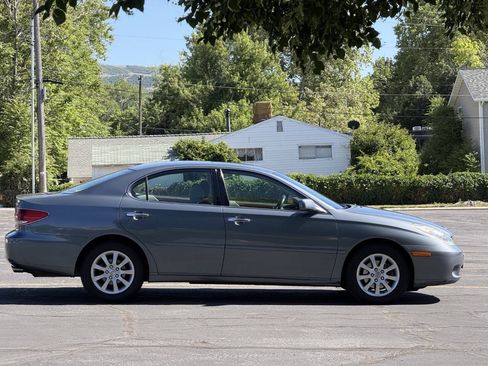 Used 2005 Lexus ES 330 FWD image 4
