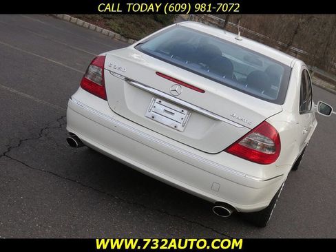 Used 2007 Mercedes-Benz E 350 4MATIC Sedan image 16