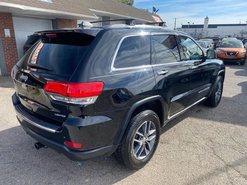 Used 2017 Jeep Grand Cherokee Limited image 9