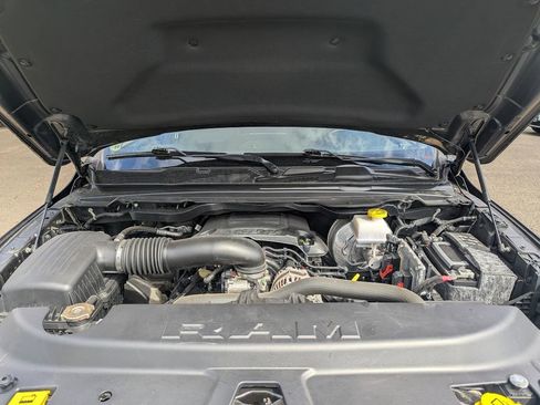Used 2020 RAM 1500 Big Horn AWD/4WD image 40