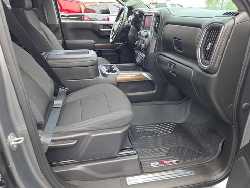 Certified 2021 Chevrolet Silverado 1500 LT Trail Boss w/ LPO, Dark Essentials Package AWD/4WD image 7