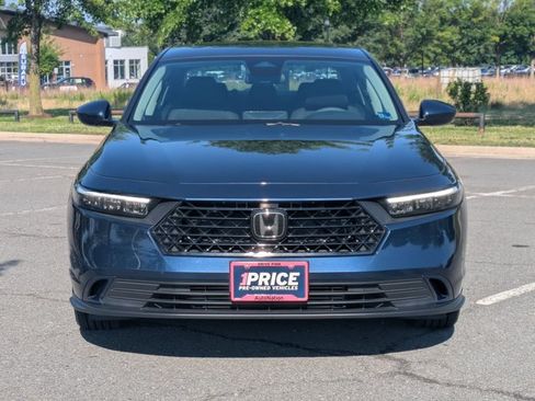 Used 2024 Honda Accord EX image 2