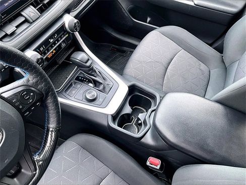 Used 2019 Toyota RAV4 XLE image 15