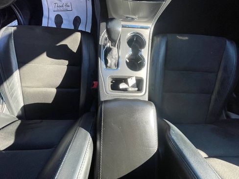 Used 2021 Jeep Grand Cherokee Laredo X AWD/4WD image 13