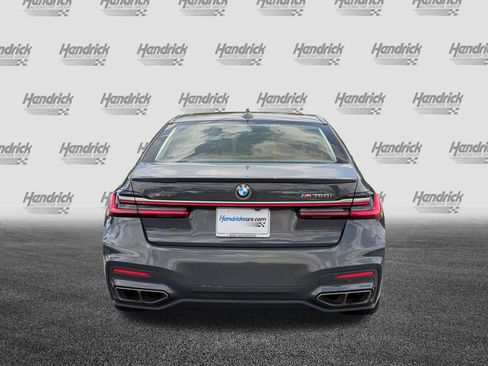 Used 2022 BMW M760i xDrive AWD/4WD image 9