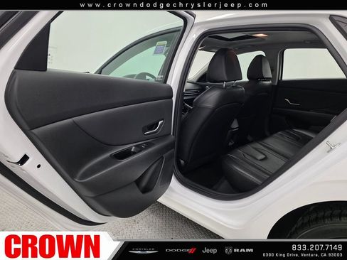 Used 2024 Hyundai Elantra Limited FWD image 19