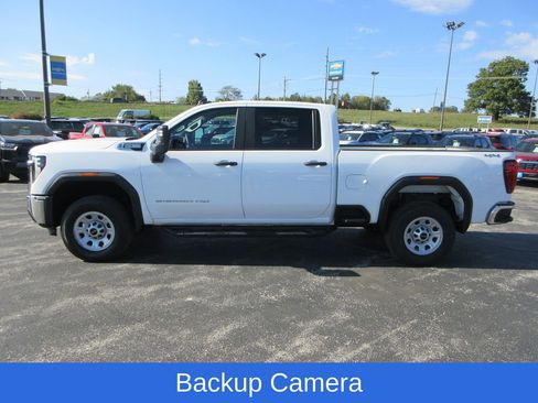 Used 2024 GMC Sierra 2500 Pro w/ Convenience Package image 2