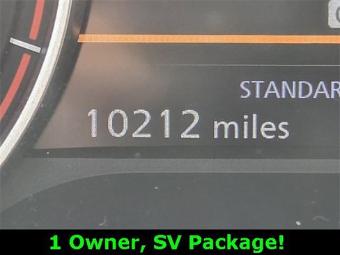 Used 2024 Nissan Rogue SV image 32