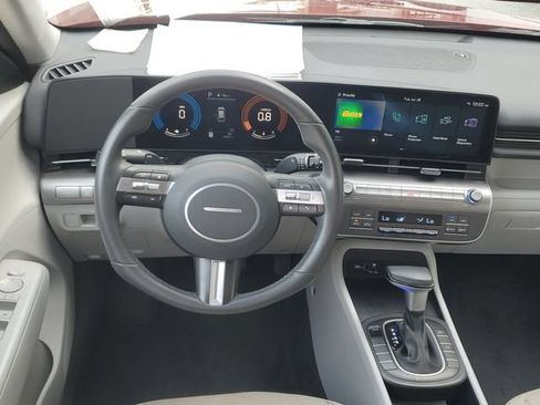 Used 2024 Hyundai Kona SEL FWD image 12
