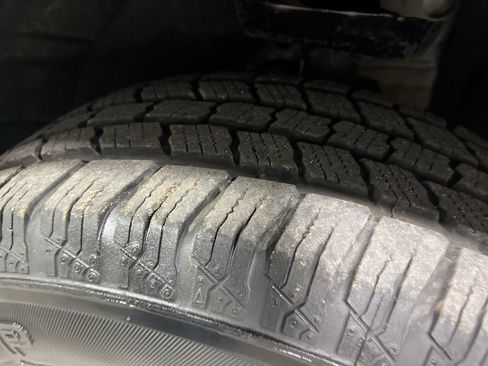 Used 2025 GMC Terrain Elevation image 37