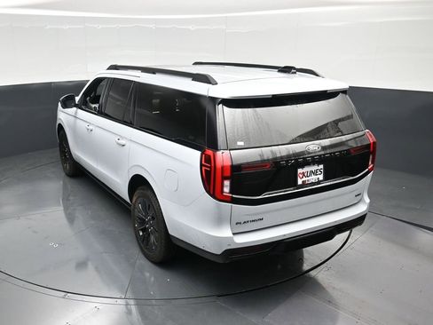 Used 2025 Ford Expedition Max Platinum w/ Stealth Appearance Package image 47