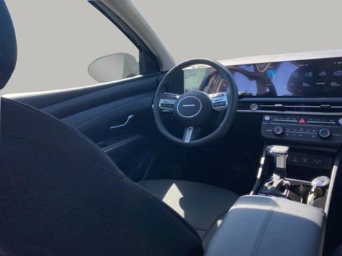 New 2026 Hyundai Tucson SE FWD image 11