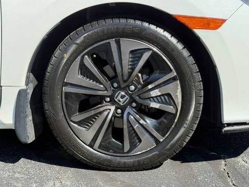 Used 2018 Honda Civic EX image 31