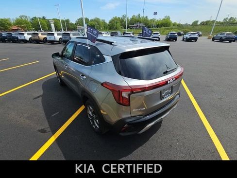 Used 2024 Kia Seltos S AWD/4WD image 6
