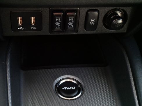 Used 2025 Mitsubishi Outlander Sport SE AWD/4WD image 27
