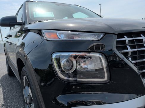 New 2026 Hyundai Venue SEL FWD image 24