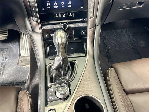 Used 2017 INFINITI Q50 Red Sport 400 image 19