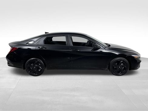 New 2026 Hyundai Elantra Sport image 6