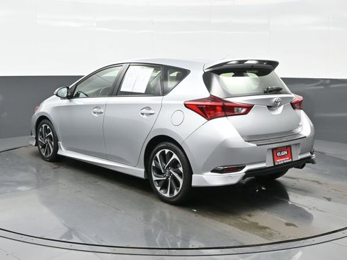 Used 2018 Toyota Corolla iM w/ All-Weather Mat Package image 4
