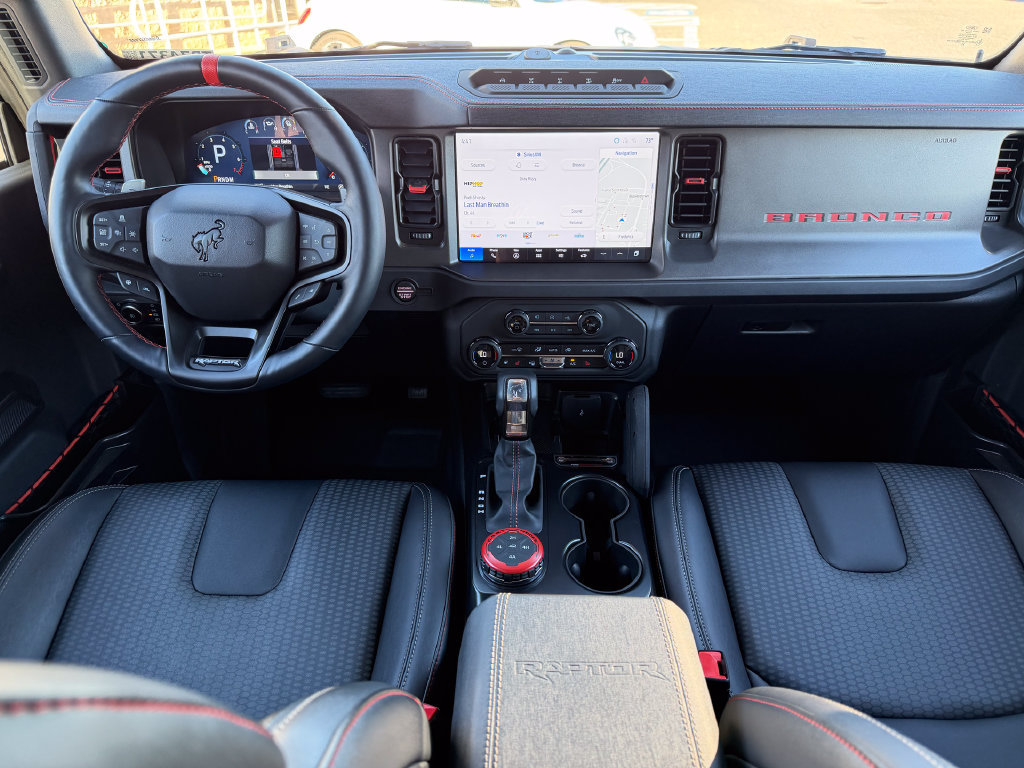 Used 2025 Ford Bronco Raptor AWD/4WD image 2