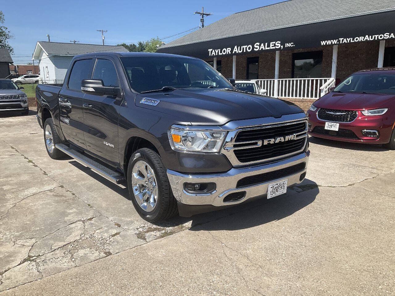 Used 2021 RAM 1500 Big Horn RWD image 1