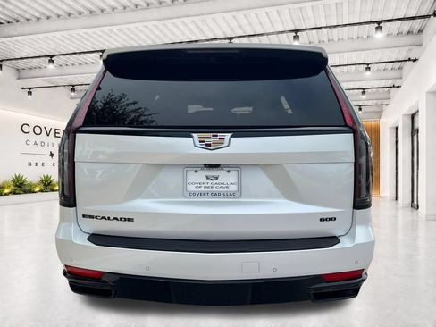 Used 2022 Cadillac Escalade Sport w/ Touring Package AWD/4WD image 12
