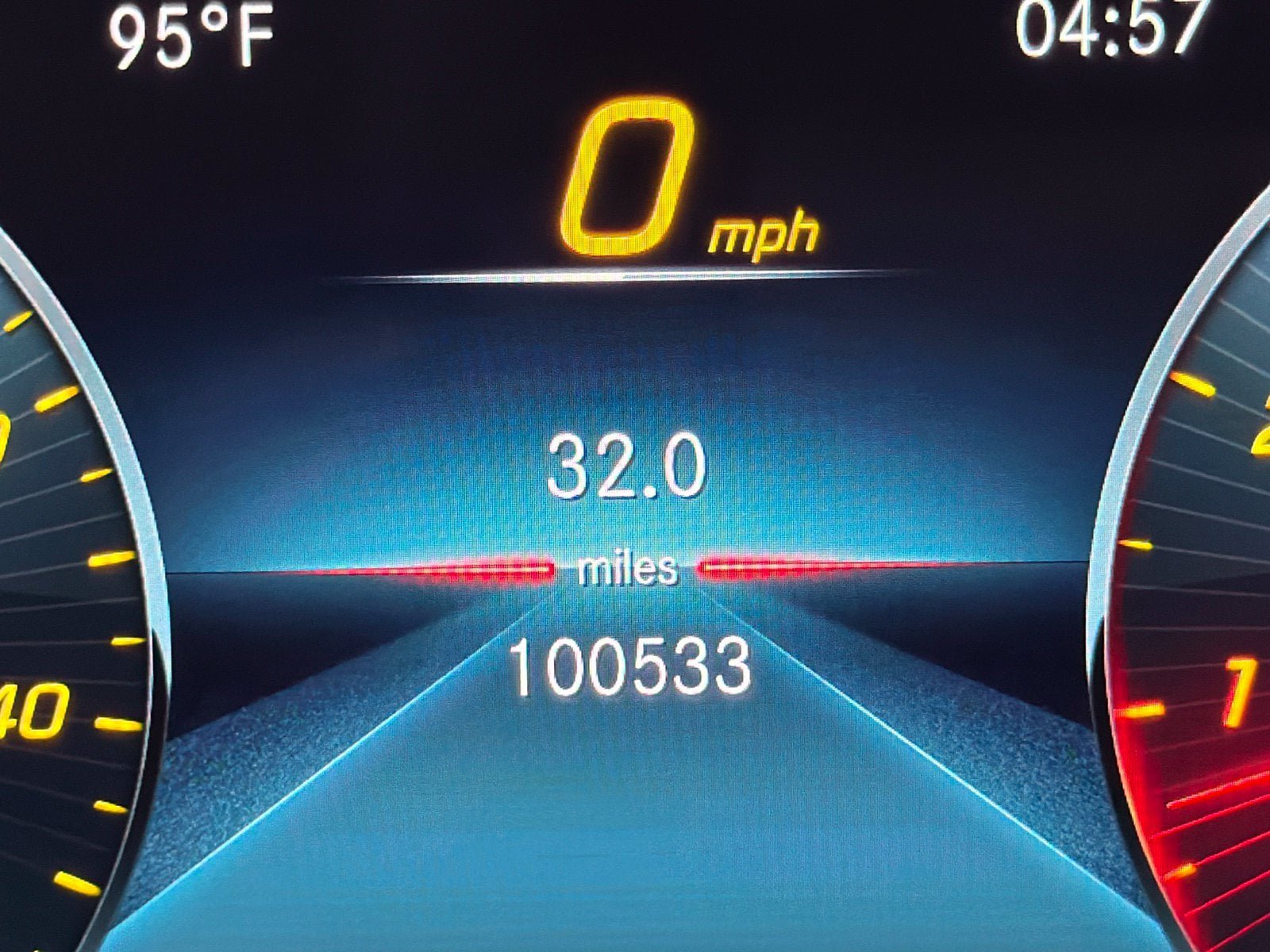 Used 2021 Mercedes-Benz GLS 450 4MATIC image 28