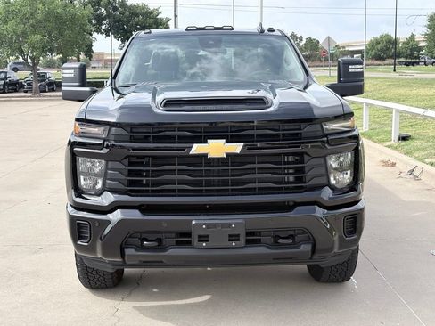 Used 2026 Chevrolet Silverado 2500 Custom w/ Custom Value Package AWD/4WD image 2