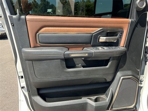 Used 2024 RAM 3500 Limited w/ Safety Group image 23