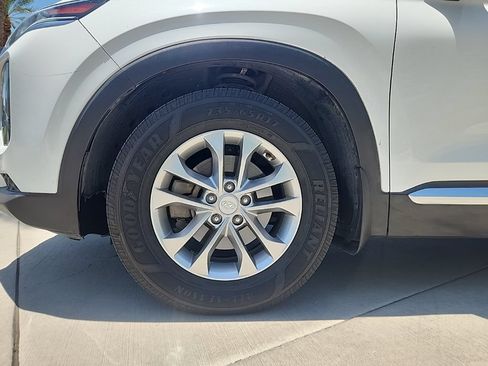Used 2020 Hyundai Santa Fe SE AWD/4WD image 4