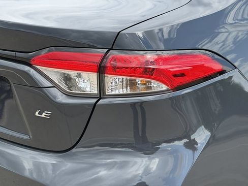 Used 2025 Toyota Corolla LE FWD image 7