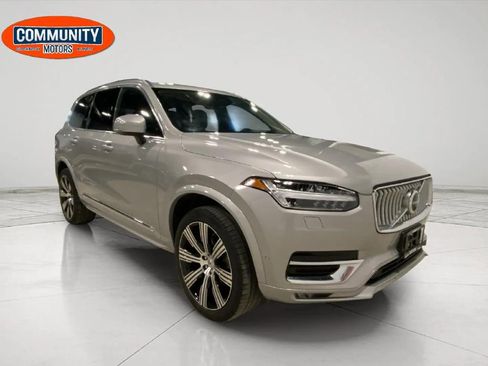 Used 2023 Volvo XC90 B6 Ultimate image 11