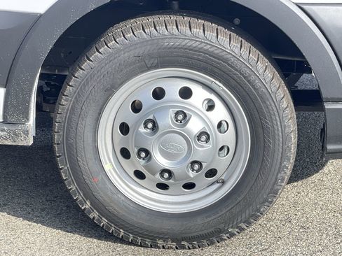 New 2025 Ford Transit 250 148 Medium Roof Extended AWD image 10