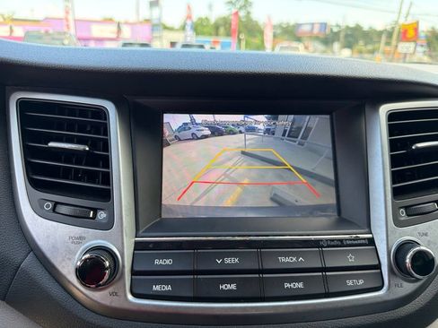 Used 2018 Hyundai Tucson SEL FWD image 21