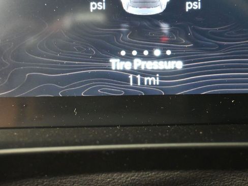 Used 2025 Jeep Grand Cherokee Limited image 28