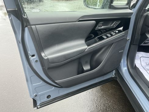 Used 2023 Subaru Solterra AWD image 24