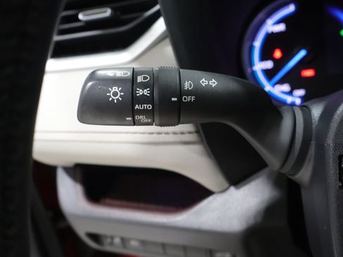 Used 2021 Toyota RAV4 Limited AWD/4WD image 34