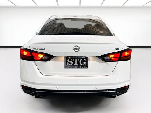 Used 2022 Nissan Altima 2.5 SR FWD image 5