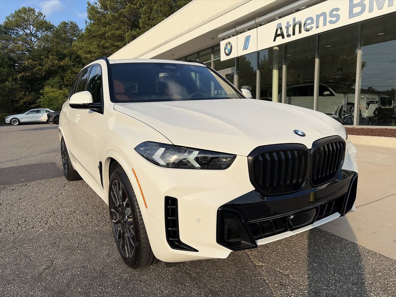Used 2026 BMW X5 xDrive40i w/ M Sport Package AWD/4WD image 1