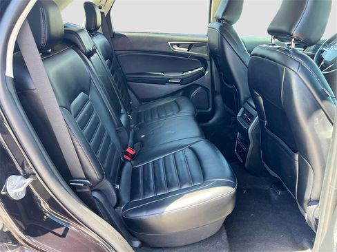 Used 2024 Ford Edge SEL image 25