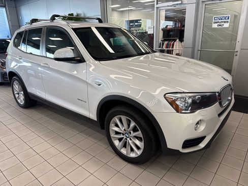 Used 2017 BMW X3 xDrive28i AWD/4WD image 1