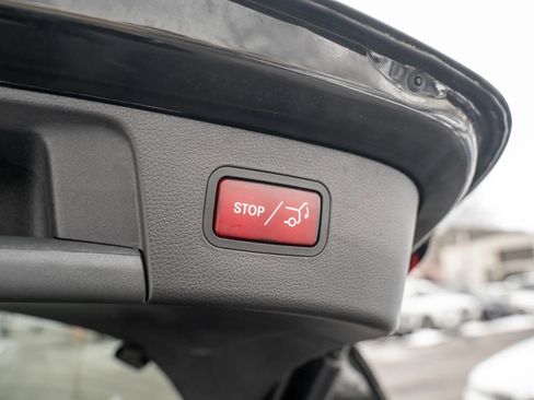 Used 2018 Mercedes-Benz GLA 250 4MATIC image 11