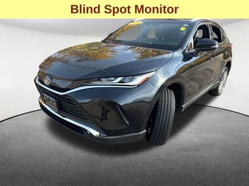 Used 2024 Toyota Venza Limited image 5