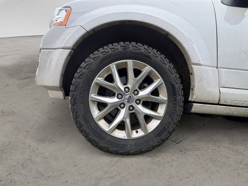 Used 2017 Ford Expedition Limited w/ Equipment Group 301A image 9