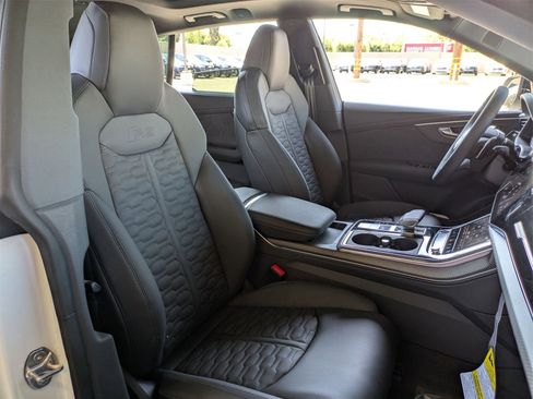 New 2025 Audi RS Q8 performance image 10