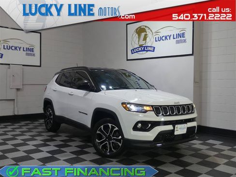 Used 2023 Jeep Compass Limited AWD/4WD image 1