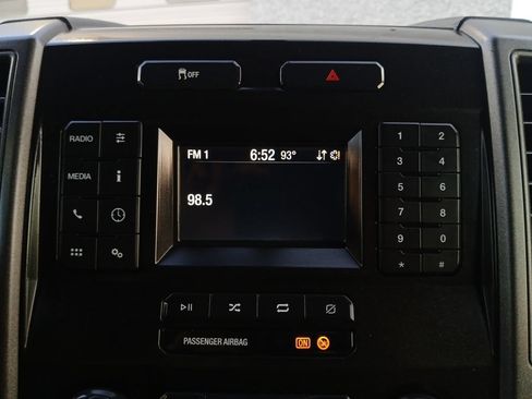 Used 2022 Ford F250 XL w/ Power Equipment Group RWD image 8