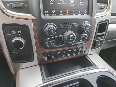 Used 2018 RAM 2500 Laramie AWD/4WD image 29