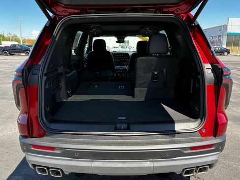 New 2026 Chevrolet Traverse Z71 w/ Driver Confidence Package AWD/4WD image 40
