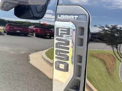 Used 2024 Ford F250 Lariat w/ Chrome Package AWD/4WD image 11